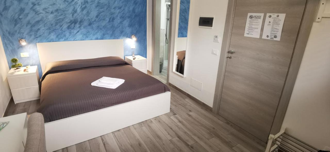 LMP Perla Del Sud - Guest House מראה חיצוני תמונה