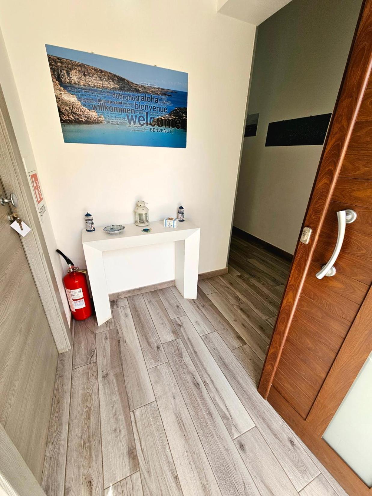 LMP Perla Del Sud - Guest House מראה חיצוני תמונה